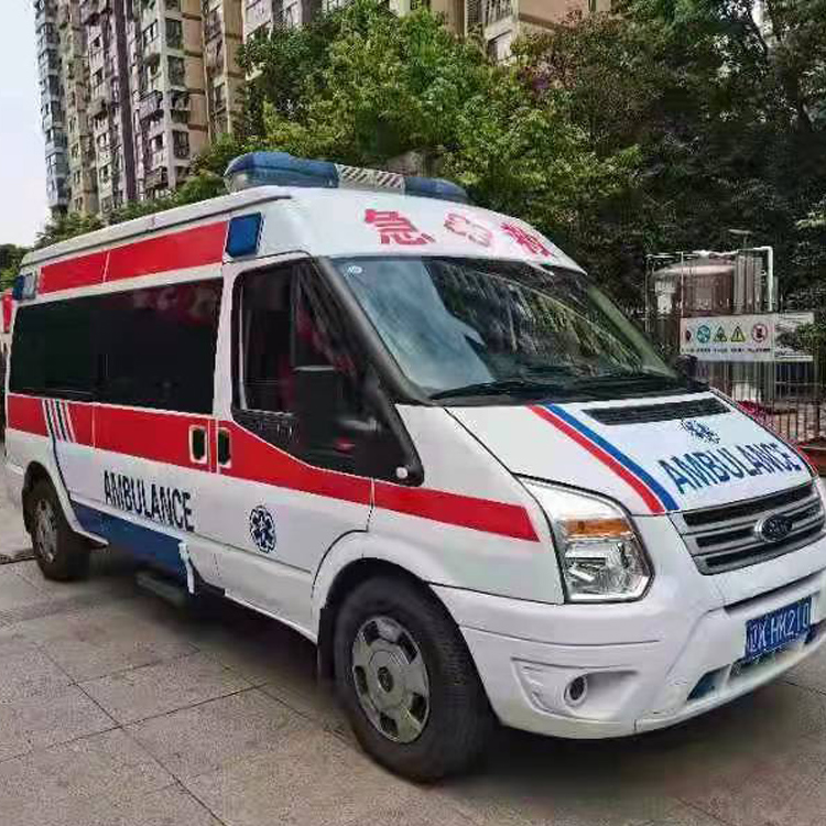 毛道乡长途救护车护送病人返乡